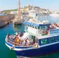 Aquabus Low Cost Ferry und erkunden Sie Ibiza!