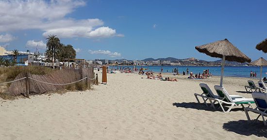 Playa d’en Bossa, der Strand mit der meisten Ibiza-Party