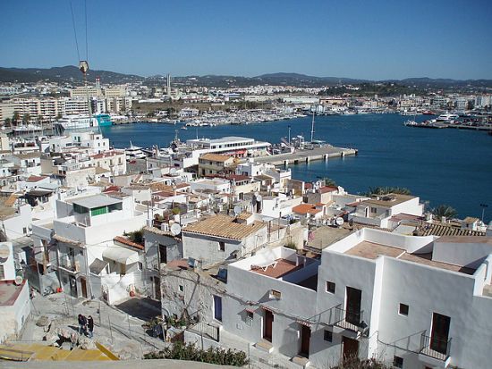 La Marina e Sa Penya, due quartieri di Ibiza di fronte al mare