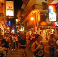 Ibiza, la sua notte e le sue diverse forme di divertimento