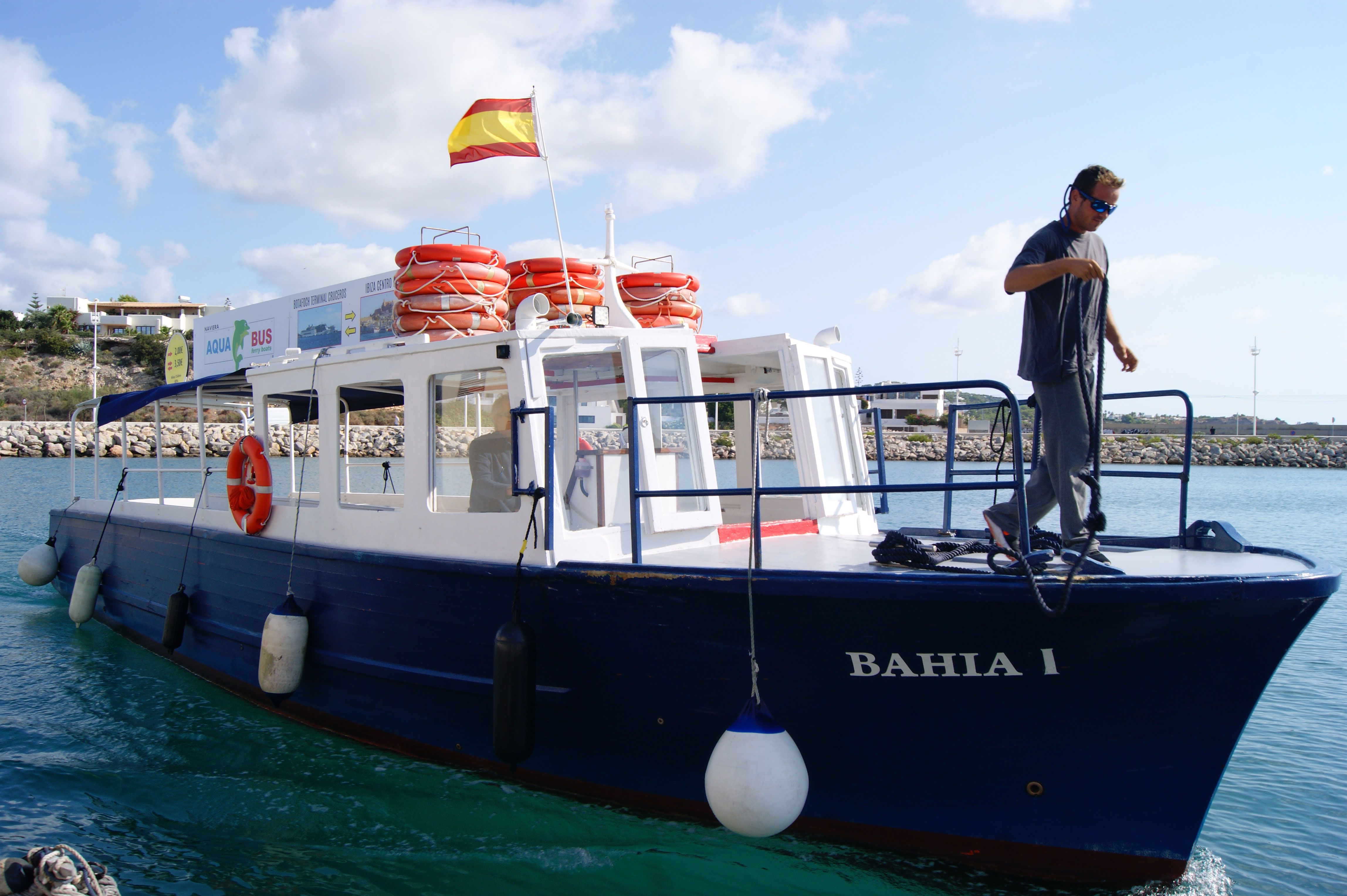 Traghetto dal terminal crociere di Botafoch al porto di Ibiza