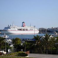 Fare rotta per Ibiza: quanto costa viaggiare sull'isola?