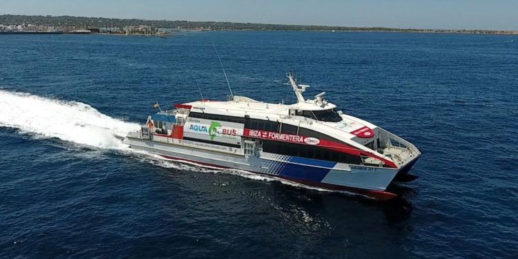 Aquabus the fastest and most comfortable way between Ibiza and Formentera