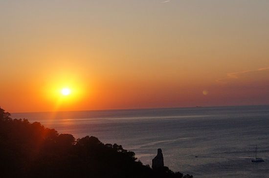 Escursione al tramonto a Benirras con Aquabus