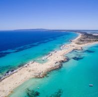 Discover Formentera pic by pic in Formentera Fotogràfica”